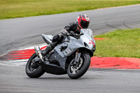 Middle Group Silver_Grey Bikes